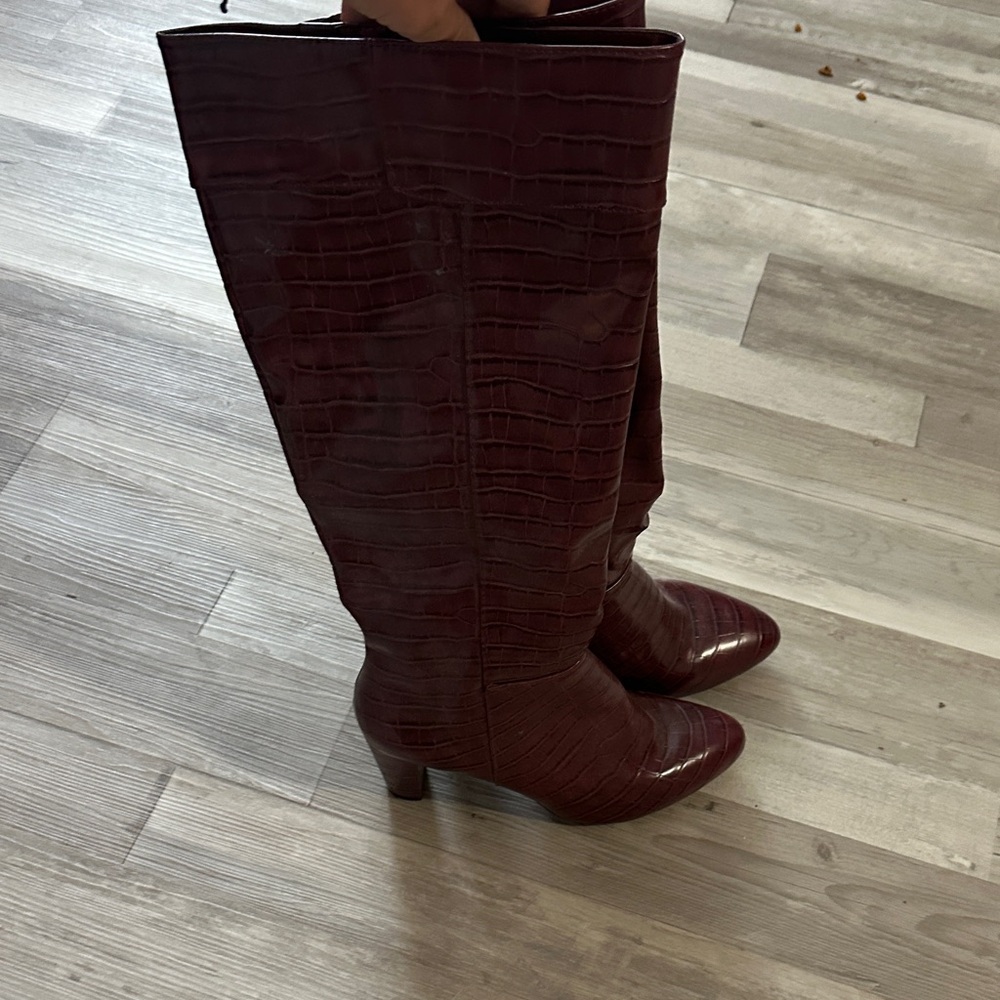 Elegant Burgundy Croc-Embossed Knee-High Boots